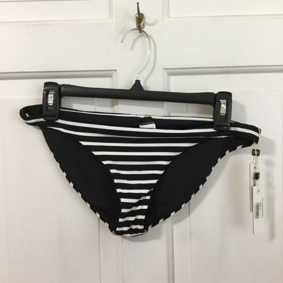 Vitamin A Luciana Full Coverage Bottom Marin Stripe Black@ - Picture 6 of 10